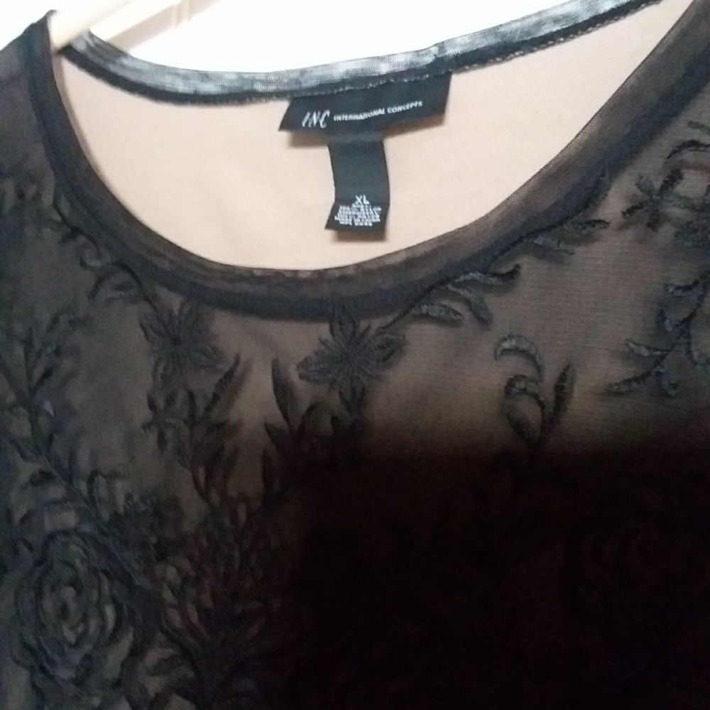 NEW INC top in black with beige liner, sheer sleeves. Size Xlarge. - Picture 3 of 4